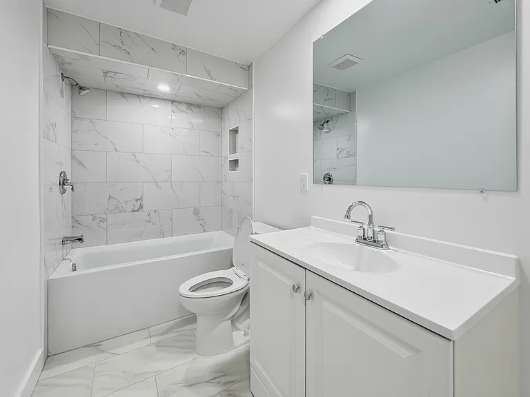 1816 Plymouth St — Photo 12