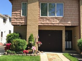 29 Bowling Green Pl #2, Staten Island, NY 10314