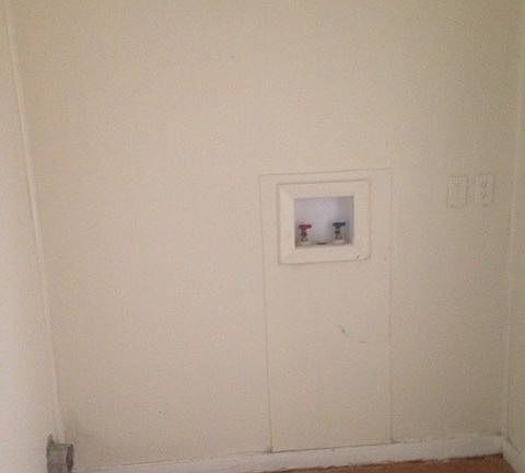 4th image of 8517 Meadowdale Pl