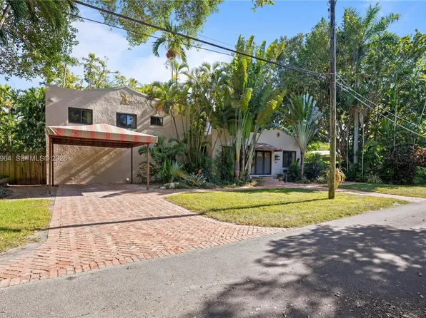 476 NE 119th St, Biscayne Park, FL 33161
