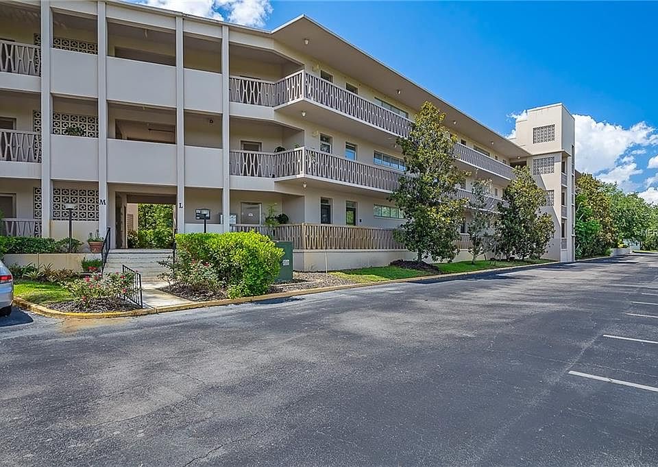 1st image of 700 Melrose Ave APT M31