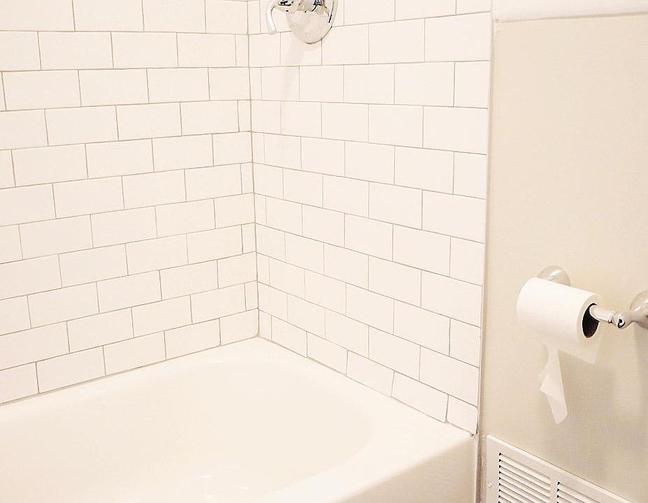 1st Fl Bathroom 1