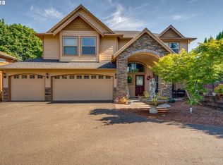 16868 Hoffman Ave, Sandy, OR 97055