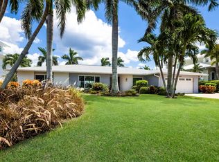 617 Key Royale Dr, Holmes Beach, FL 34217