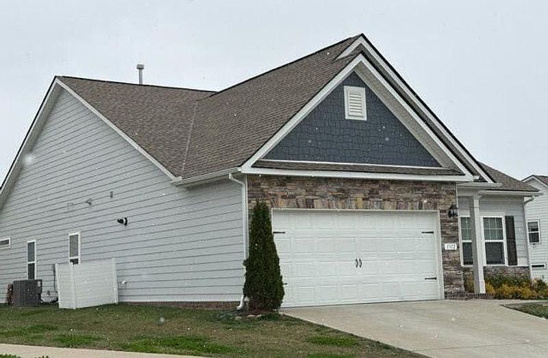 2nd image of 1312 Ardmore Ln