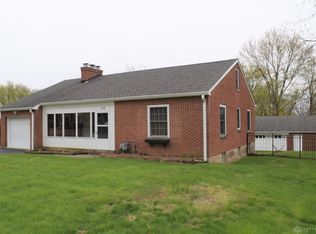 110 E Ridgeway Dr, Dayton, OH 45459