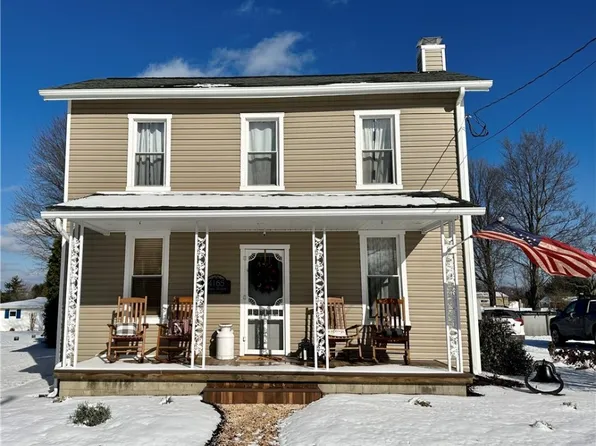 4165 Main St, Stahlstown, PA 15687