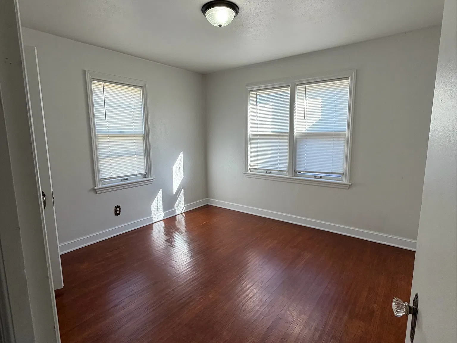 2 bed, 1100 sqft, $1,450 — Photo 3