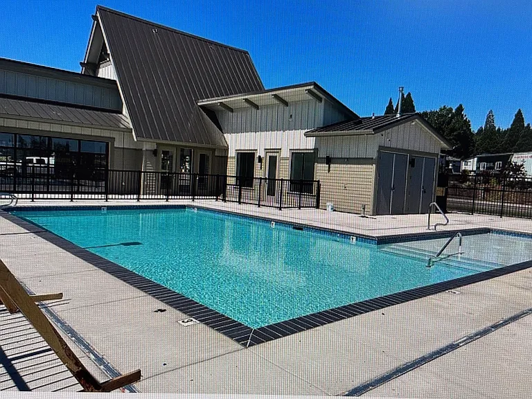 16706 SE Smith Rock St — Photo 16