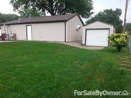 5th image of 7511 Holdrege St
