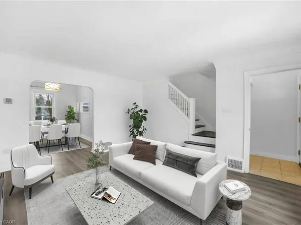 53 Paradise Rd S, Hamilton, ON L8S 1S3