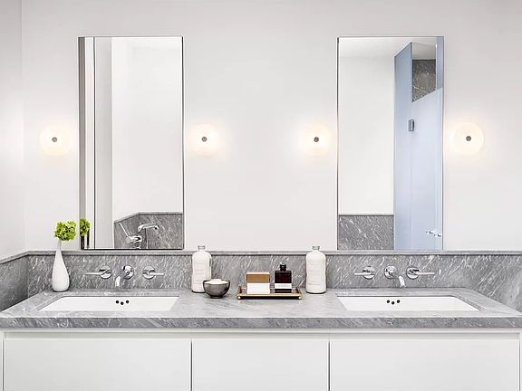 5th image of 21 E 12th St #14A