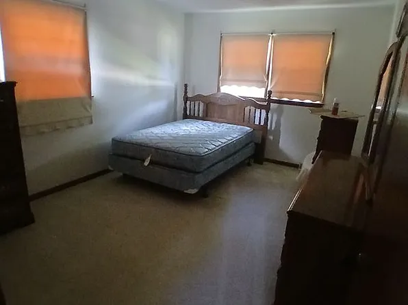 13532 Plaza Heights Ave, Dexter, MO 63841