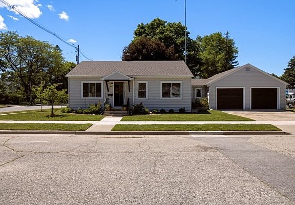 2nd image of 907 N 7th Ave