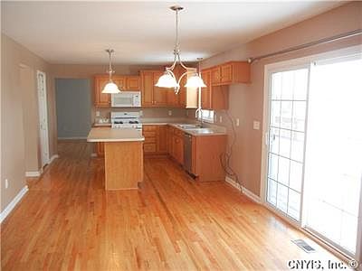 4th image of 4516 Rush Creek Dr
