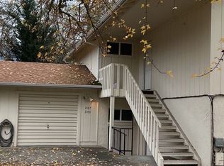 2187 & 2189 NW North Hill Dr #2187, Grants Pass, OR 97526