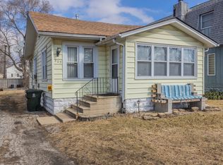 203 Bruce Rd, Lockport, IL 60441