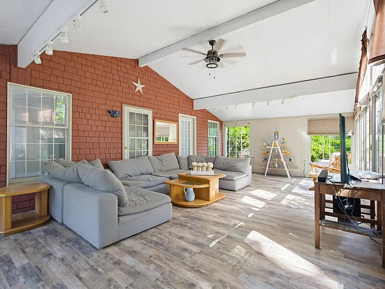 21 Dogwood Dr — Photo 6