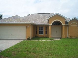 2679 SE Grand Dr, Port Saint Lucie, FL 34952