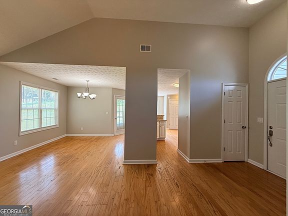 3rd image of 577 Pendergrass Rd