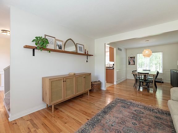 3rd image of 1614 Lancelot Ct