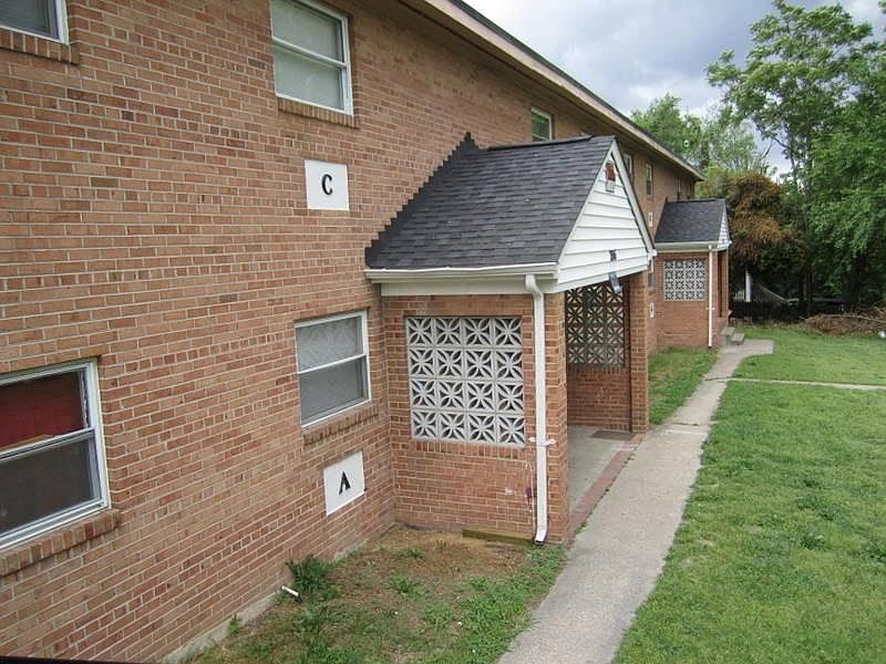 1st image of 208 Dove St APT C