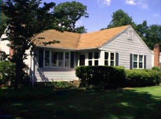 803 Matianuck Ave, Windsor, CT 06095