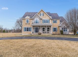 202 Kingwood Locktown Rd, Stockton, NJ 08559