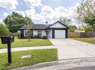 4613 N Country Hills Ct, Plant City, FL 33566