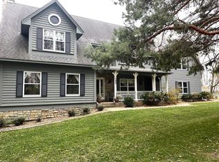 1905 Hunter Ln, Mendota Heights, MN 55118