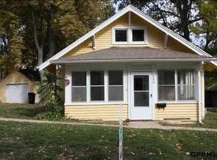 422 W Sherman St, Papillion, NE 68046