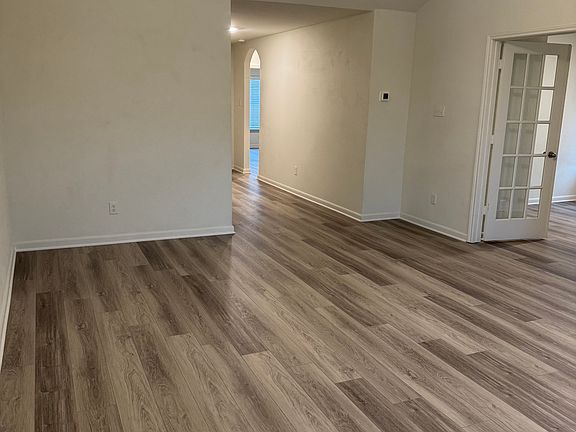 5th image of 3010 McCoy Rd