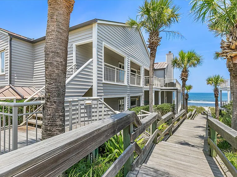 183 Sea Hammock Way — Photo 2