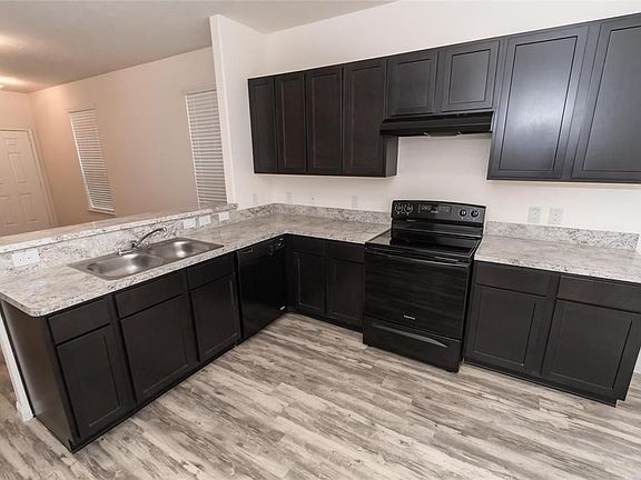 4th image of 3935 Lexington Grove Ct