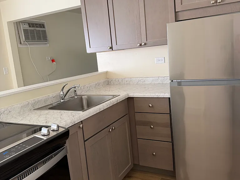 59 W Crystal Lake Ave — Photo 3