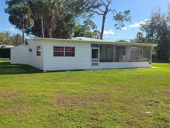 2nd image of 11331 Meadow LN