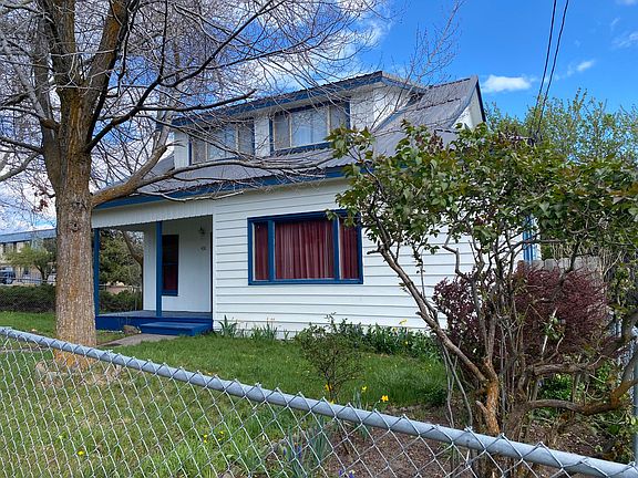 3rd image of 438 Washington St