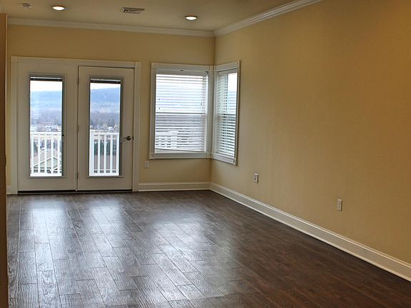5th image of 419 Overton St Unit B