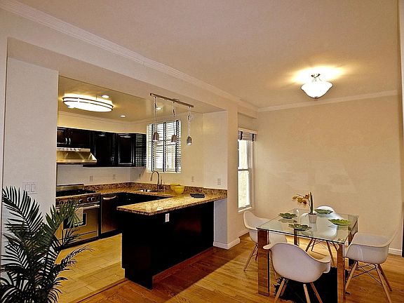 3rd image of 2235 Laguna St APT 105