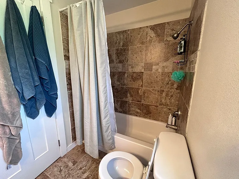 213 Bayside Rd — Photo 50