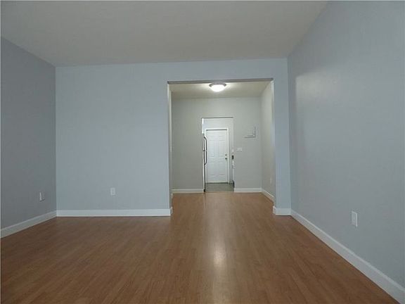 2nd image of 1026 Pennsylvania Ave APT 1