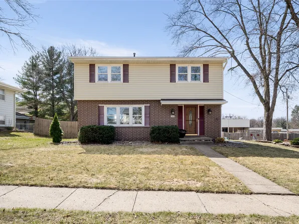 7620 Madison Ave, Urbandale, IA 50322