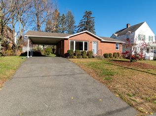 16 Atkins St, Chicopee, MA 01013