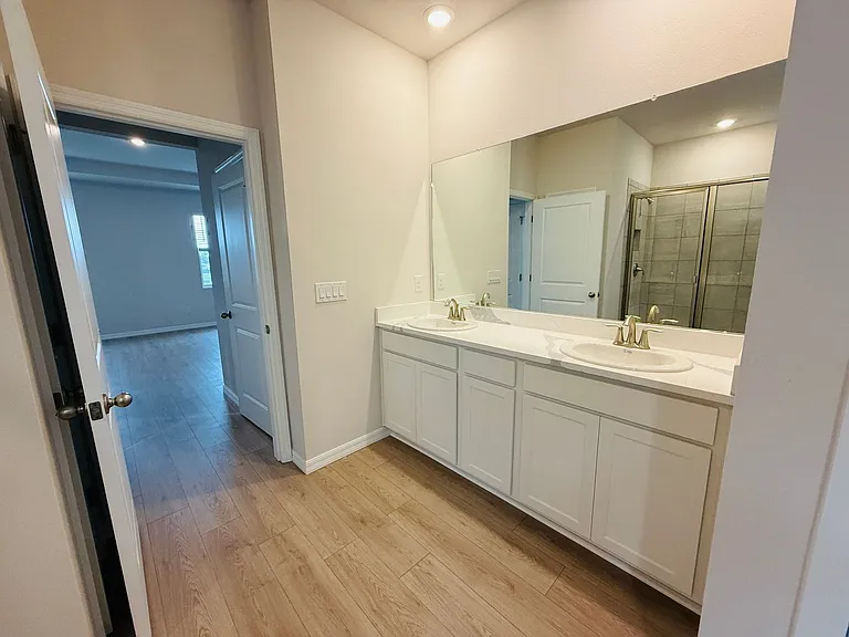 11937 Kingsley Trl — Photo 26