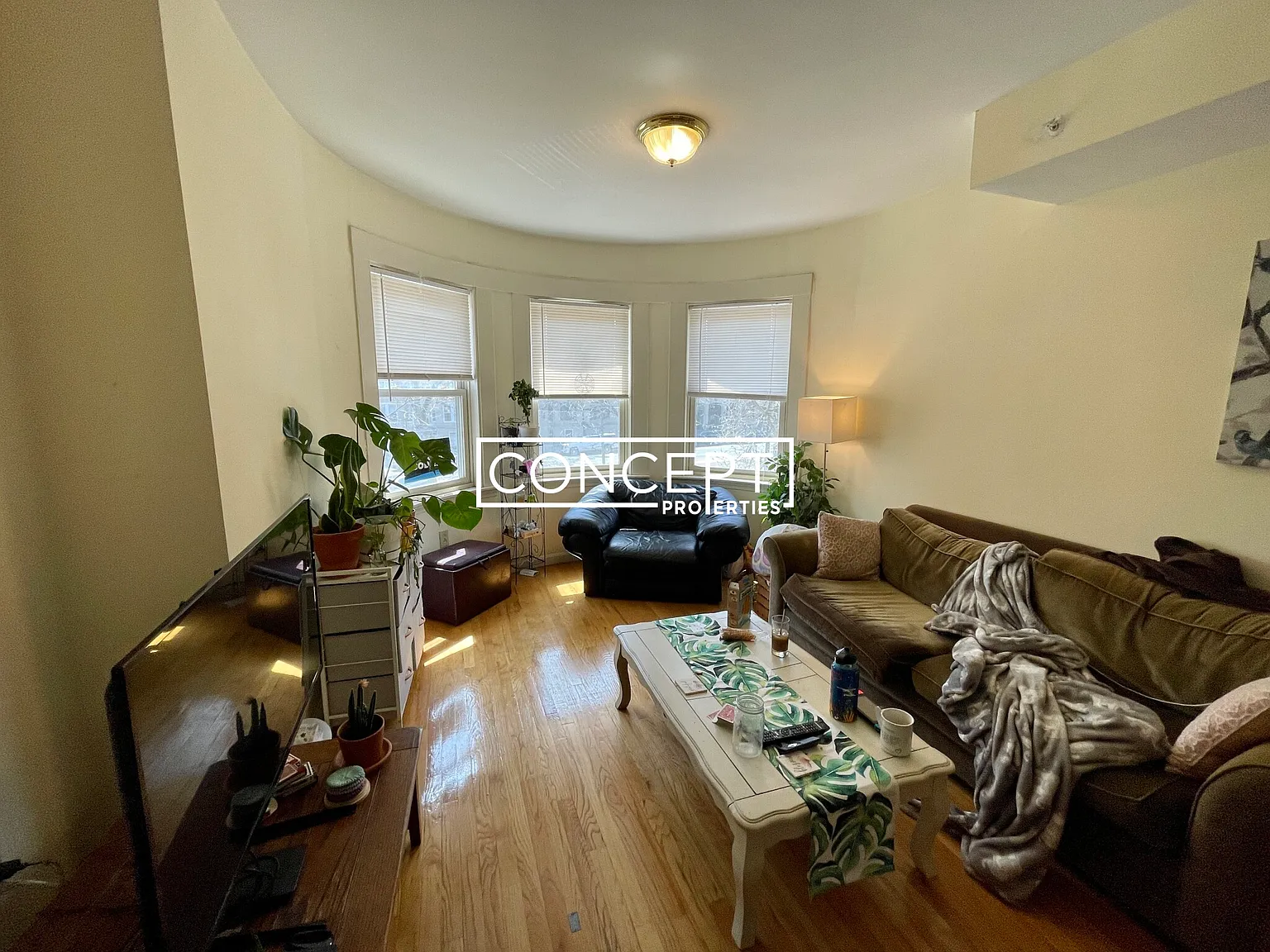 3 bed, 2.0 bath, $5,100 — Photo 1