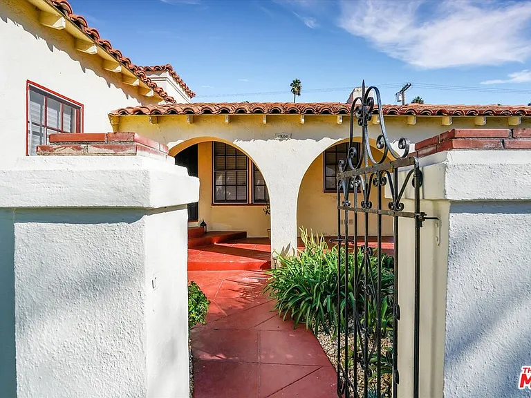 3800 Roxton Ave — Photo 4