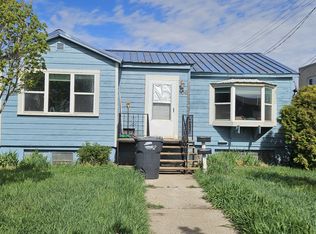 106 7th Ave NW, Mandan, ND 58554