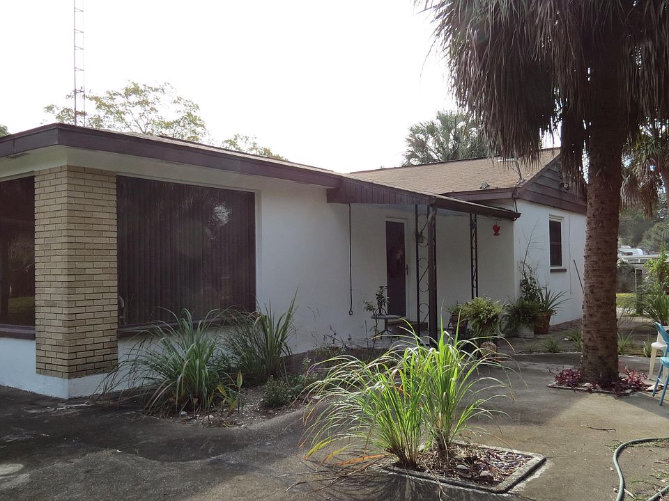 1st image of 5371 NE 132nd Ct