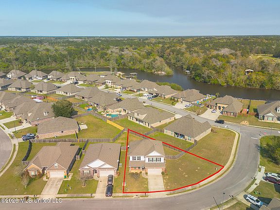 3rd image of 3776 River Trace Dr