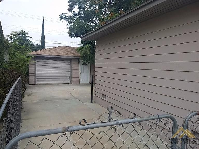 2nd image of 41 Myrtle St